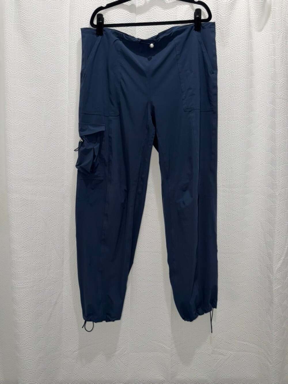 Alo Yoga Low Rise Megastar Cargo Pant Navy M Medium (8-10)